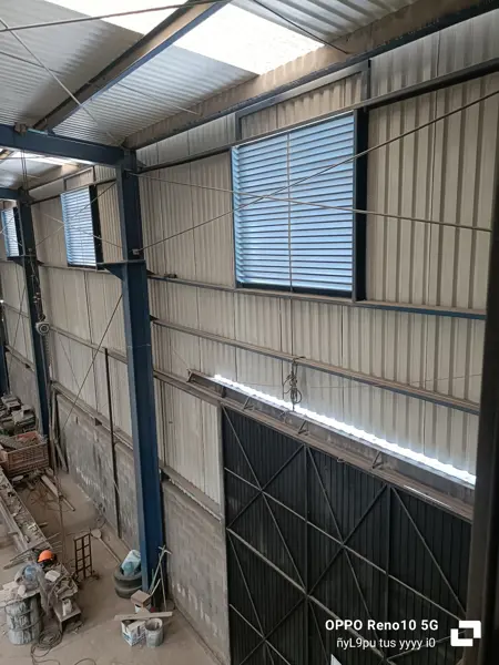 BODEGA EN VENTA EN EL MARQUÉS, CUENTA CON 112 KVA´S
