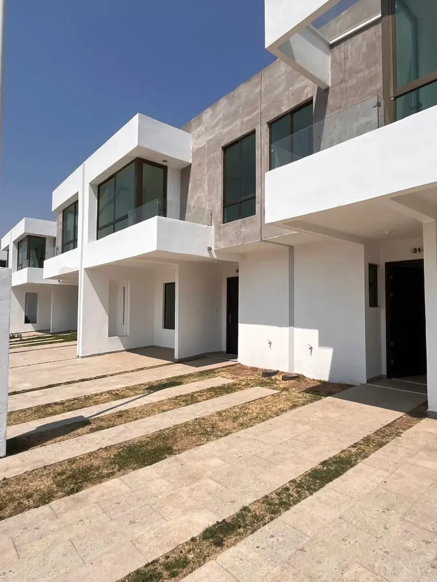 Casa en venta en Los Héroes Chalco, Chalco — foto 1 de 5