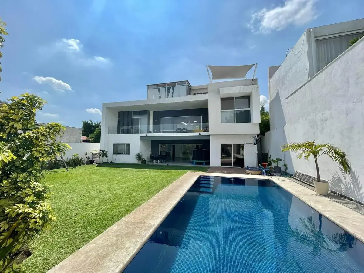 Casa en venta en Vista Hermosa, Cuernavaca — foto 1 de 31
