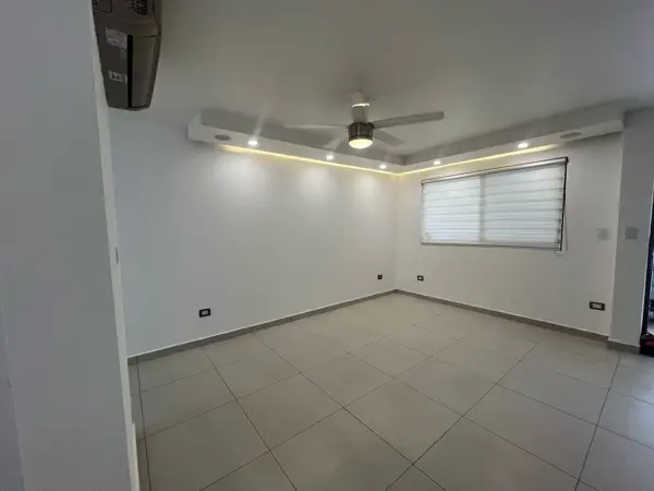 Casa en venta en Monticello, García — foto 3 de 23