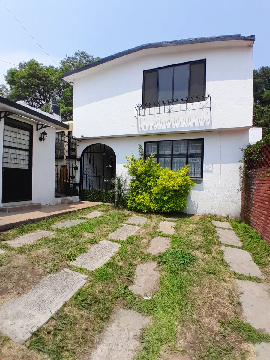 Casa en venta en Jardines de Cuernavaca, Cuernavaca — foto 1 de 25