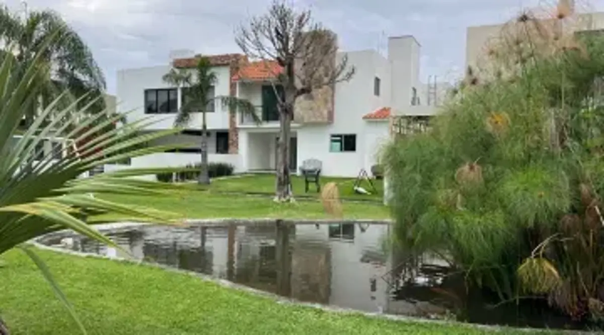 Casa en venta en Centro Jiutepec, Jiutepec — foto 1 de 27