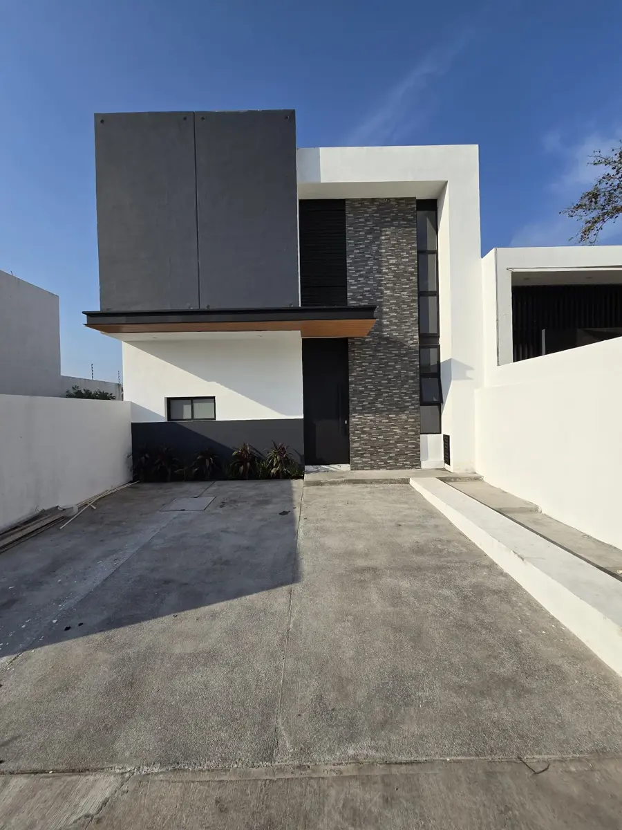Casa en venta en Colinas del Real, Villa de Álvarez — foto 1 de 3