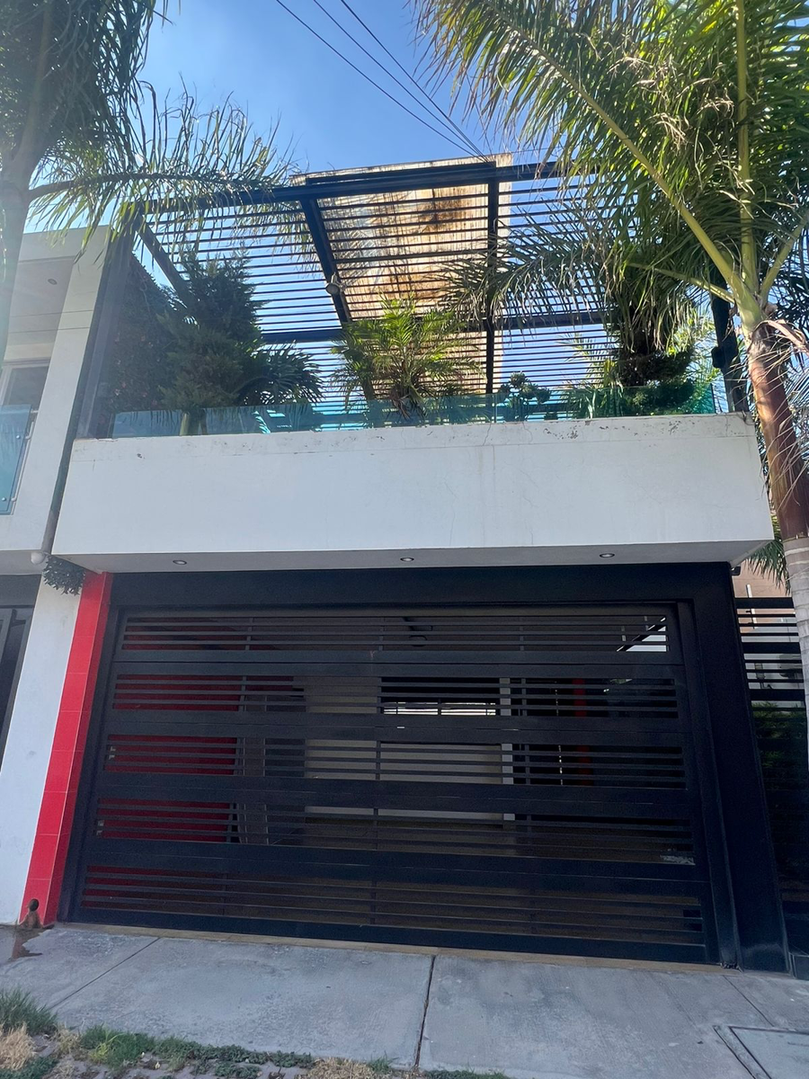 Casa en venta en San Vicente de los Reyes, San Francisco del Rincón — foto 1 de 9