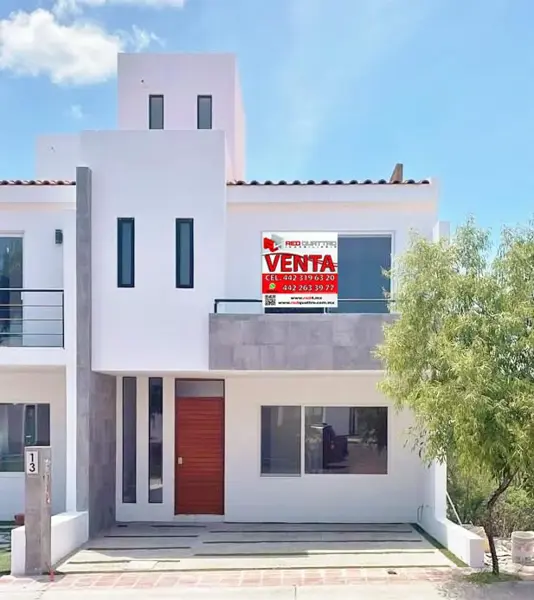 Casa en venta en Pedregal de Schoenstatt con sótano y roof garden