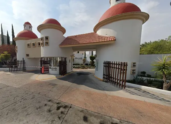 Casa en Milenio III, Querétaro: Coto Club Alborada, Querétaro Propiedad adjudicada