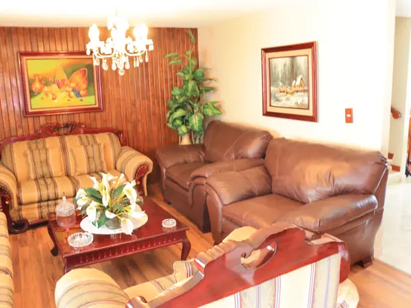 Casa en venta en Villa de las Flores 1a Sección (Unidad Coacalco), Coacalco de Berriozábal — foto 3 de 26