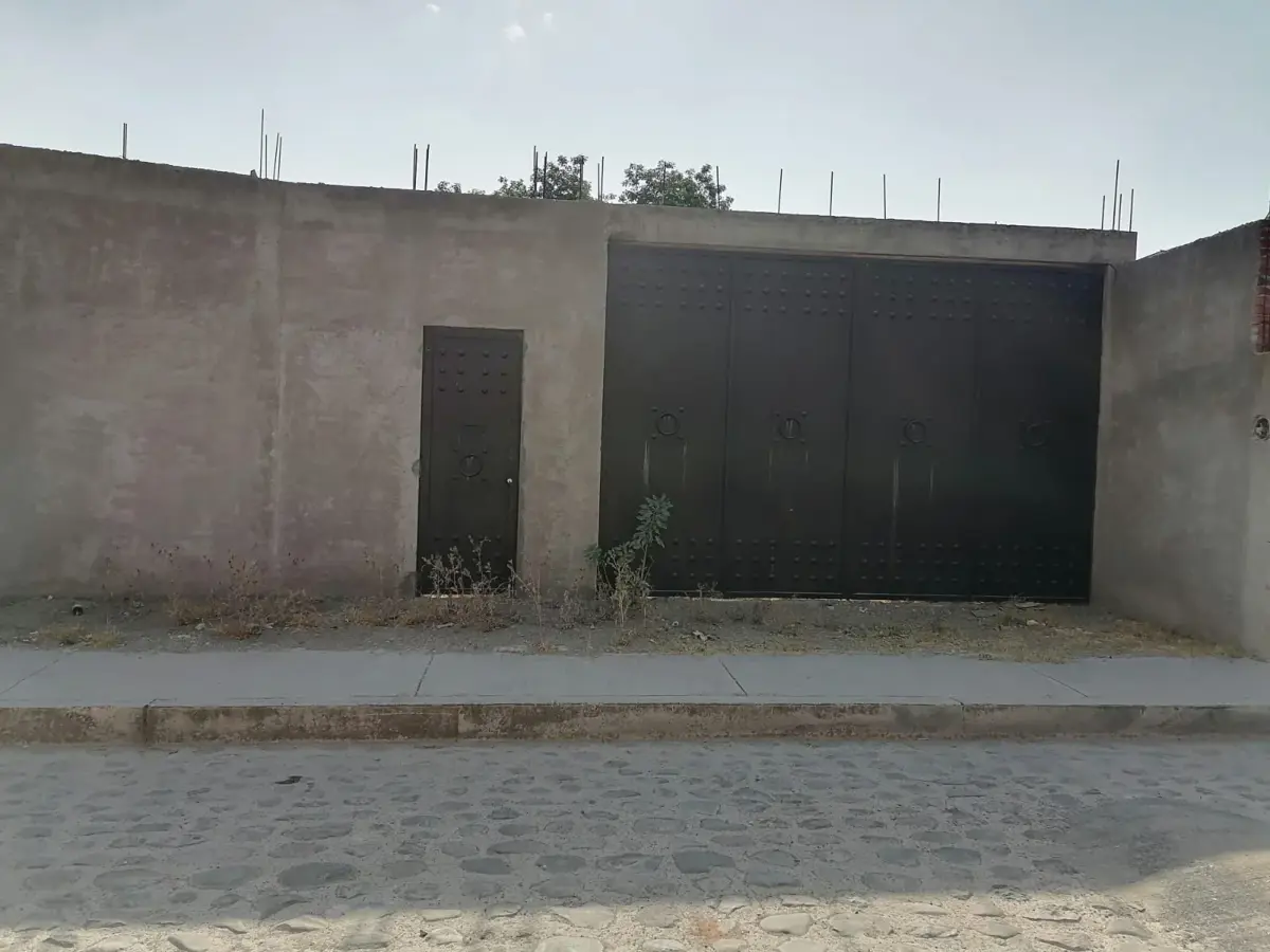 Terreno en venta en San Pedro Ahuacatlan, San Juan del Río — foto 1 de 8