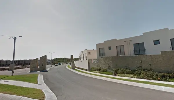 Casa en Venta en Valle de Auriz Fraccionamiento Zibatá , Querétaro ADJUDICADA