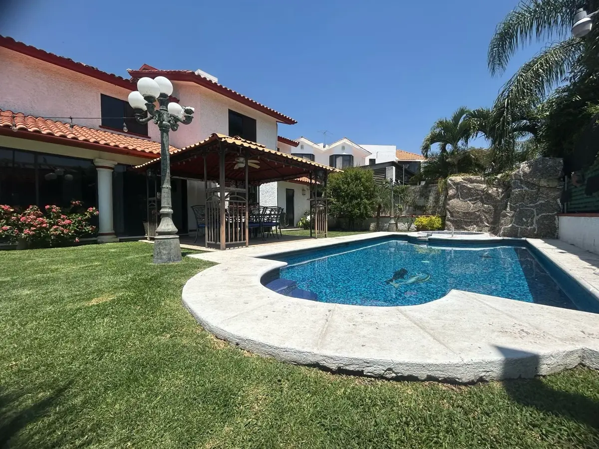 Casa en venta en Lomas de Cocoyoc, Atlatlahucan — foto 1 de 4