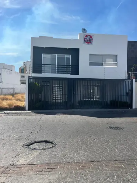 ¡Casa en Venta en Milenio III, Querétaro!