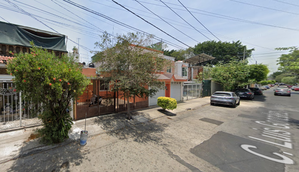 Casa en venta en Jardines de la Paz, Guadalajara — foto 2 de 10