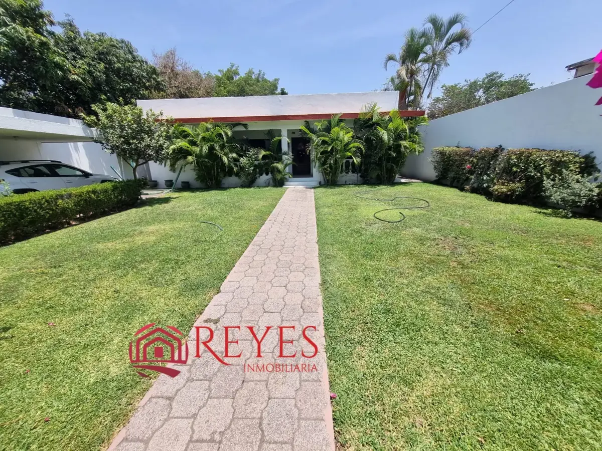 Casa en venta en Cocoyoc, Yautepec — foto 1 de 16