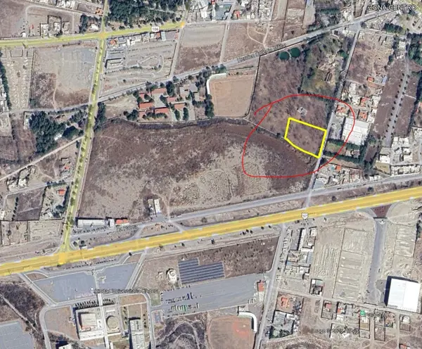 Terreno en Arteaga Ubicadissssimo en el Centro Historico de la Poblacion