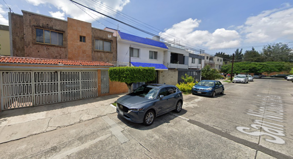 CASA EN VENTA EN CAMINO REAL, ZAPOPAN-JAL