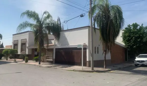 Casa en venta en Las Margaritas, Torreón — foto 3 de 23