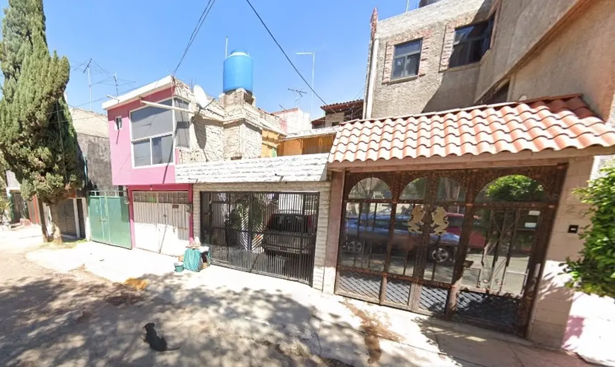 Casa en venta en Izcalli, Ixtapaluca — foto 1 de 18