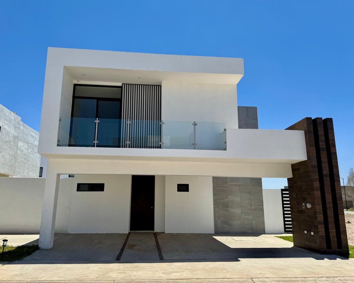 Casa en venta en Villas del Renacimiento, Torreón — foto 1 de 35