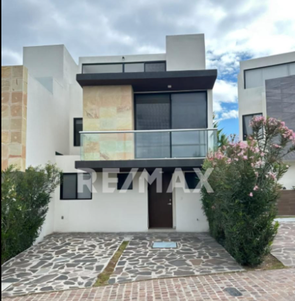 Casa Venta Zibatá 4 Recamaras C/u con Baño