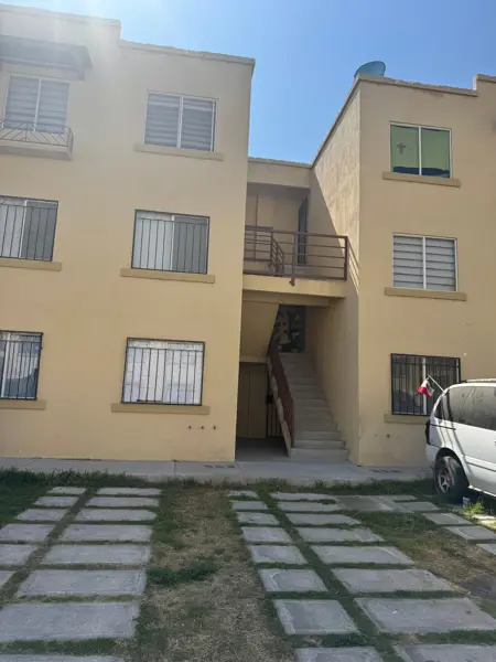 DEPARTAMENTO EN PLANTA BAJA EN REAL SOLARE