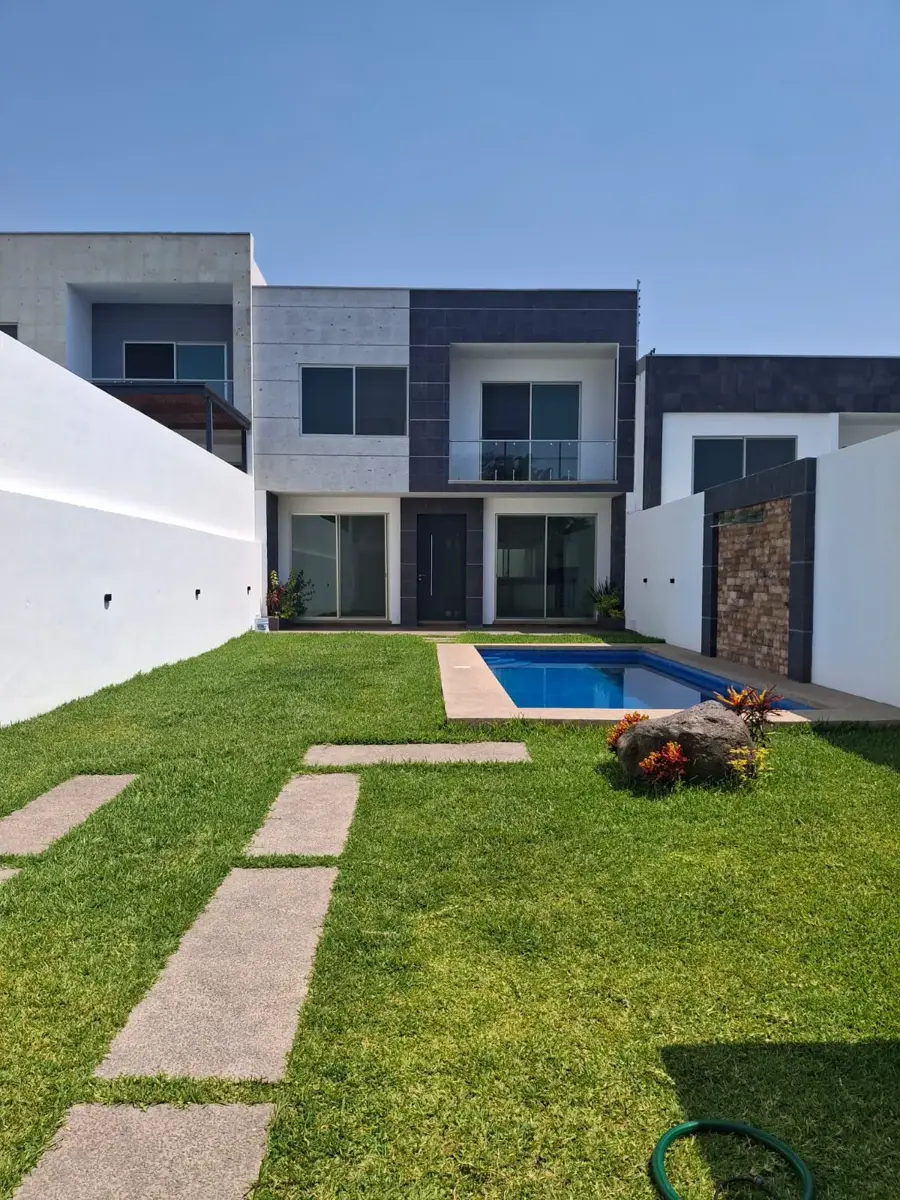 Casa en venta en Burgos Bugambilias, Temixco — foto 1 de 23