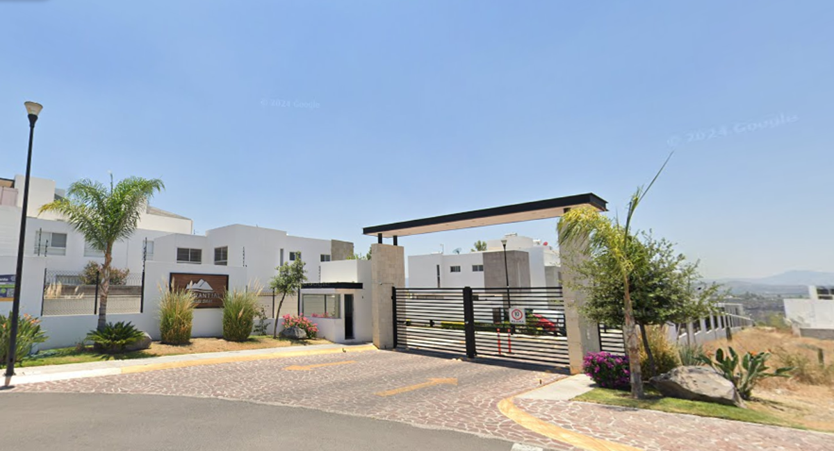 Casa en venta en El Manantial, Corregidora — foto 1 de 11