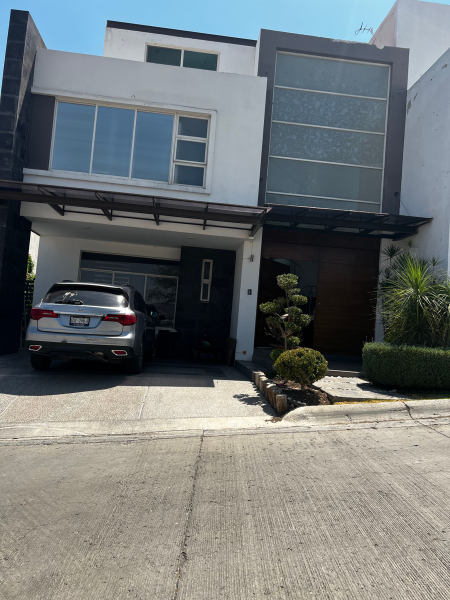 Casa en venta en El Molino Residencial y Golf, León — foto 1 de 9