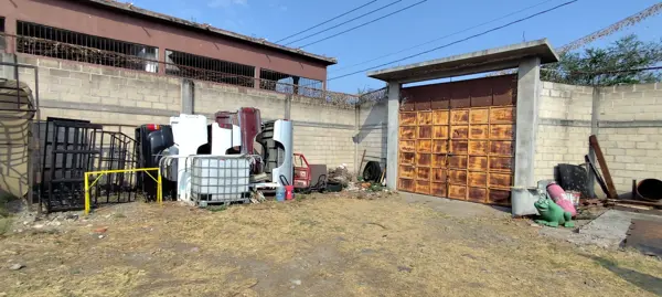 ¡Excelente oportunidad de inversión! Terreno en venta a pie de carretera