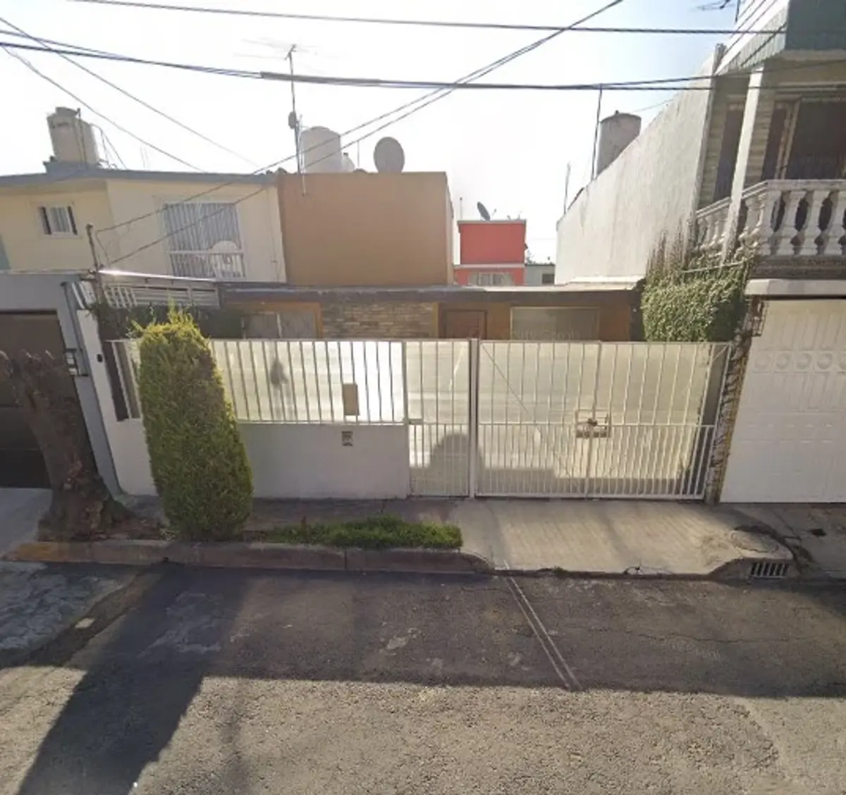 Casa en venta en Prados del Rosario, Azcapotzalco — foto 1 de 19
