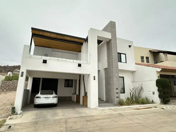CASA EN VENTA SANTA LUCIA RESIDENCIAL