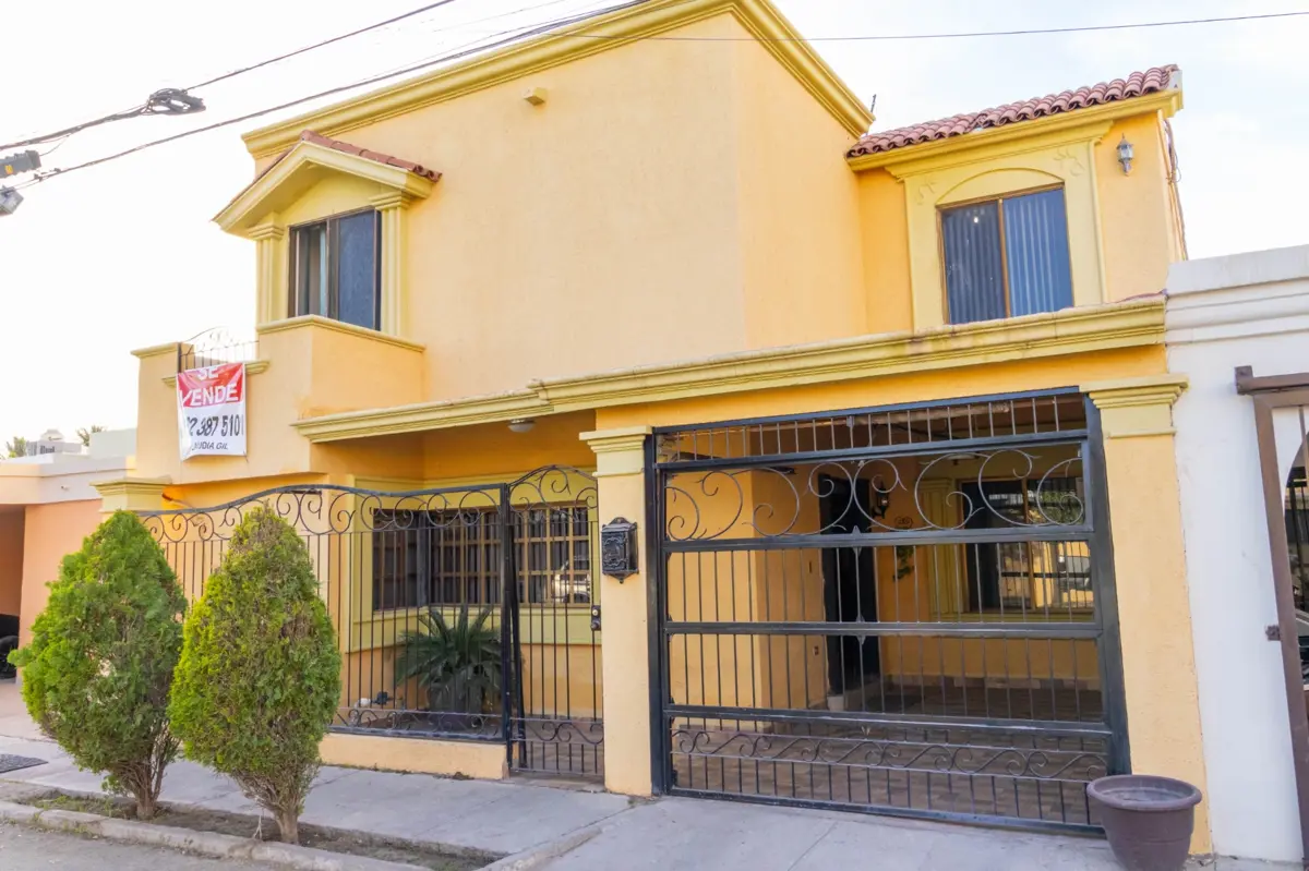 Casa en venta en Villa Sol, Hermosillo — foto 1 de 39