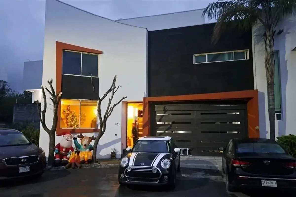 Casa en venta en Brisas de Valle Alto, Monterrey — foto 1 de 26