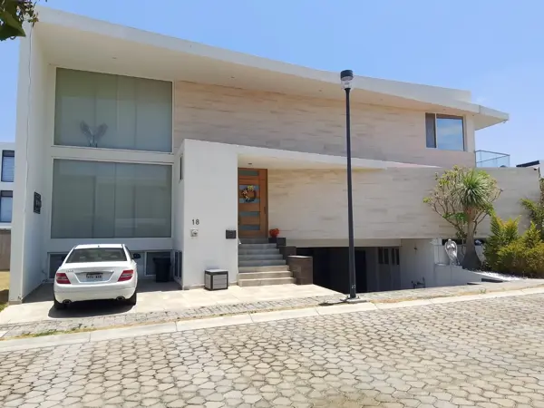 Casa en venta en Lomas de Angelópolis, San Andrés Cholula — foto 2 de 43