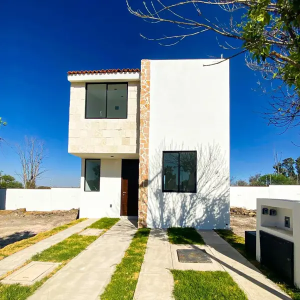 Casa a Solo 10 Minutos del Centro de la Ciudad Ganela!!!vive en Ciudad Maderas – Recamara en P/baja