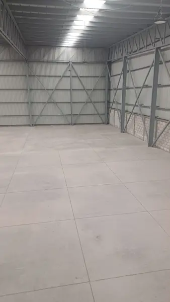 RENTA DE BODEGA EN CIVAC CON DOS ANDENES