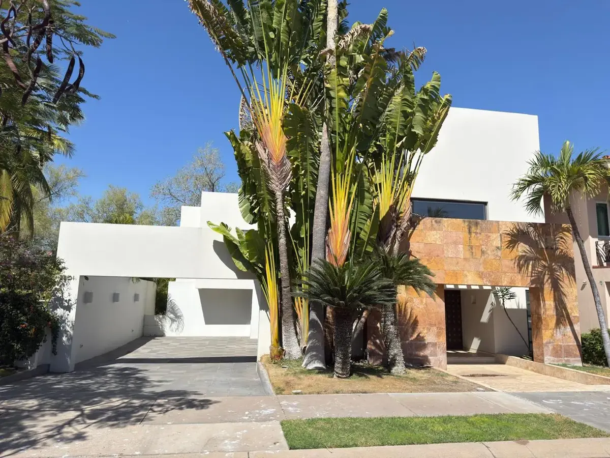 Casa en venta en Los Álamos, Culiacán — foto 1 de 17