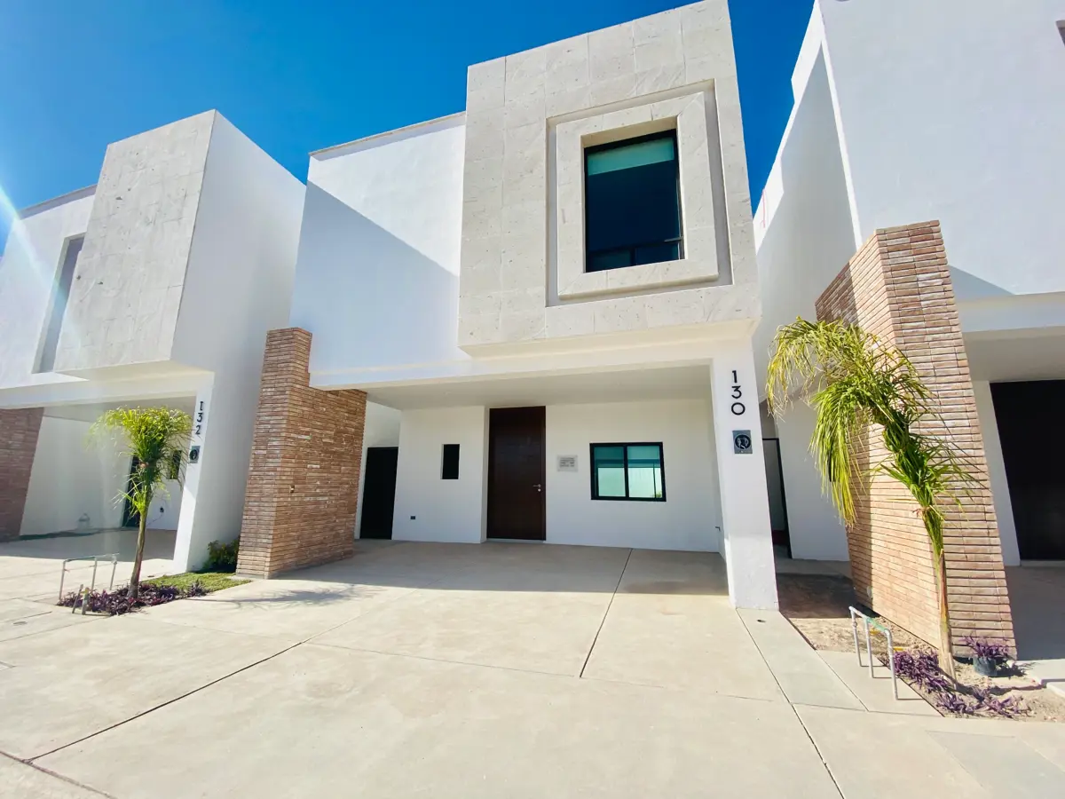 Casa en venta en La Rioja Residencial, Torreón — foto 1 de 20