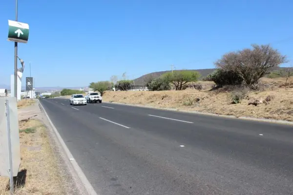 TERRENO EN VENTA EN ANILLO VIAL FRAY JUNIPERO SERRA