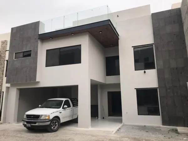 Casa en venta en Hacienda San Jerónimo, Saltillo — foto 2 de 14
