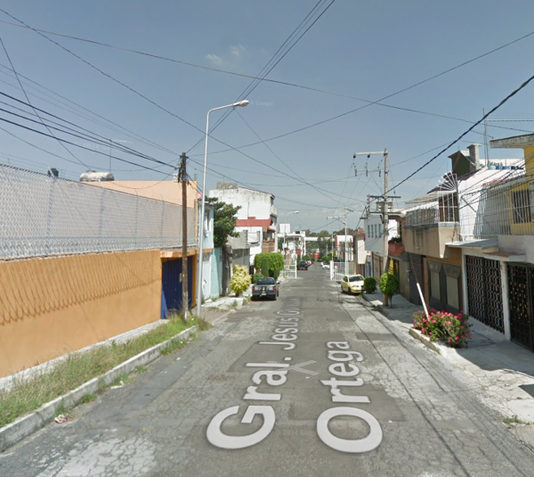 CASA VENTA UBICADO EN Gral. Jesús González Ortega Col. Lomas de Loreto , Puebla , Pue.**SOLO RECURSO