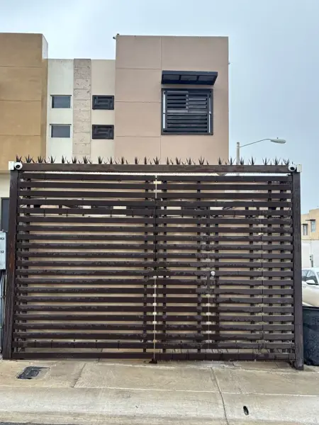 Casa en venta en Residencial Barcelona, Tijuana — foto 2 de 45