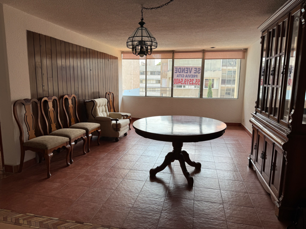 Amplio apartamento en venta en Del Valle Centro, Ciudad de México, cerca de Galerías Insurgentes