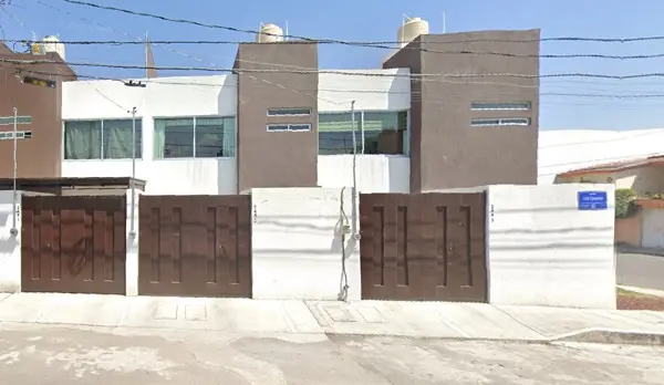 Casa en Venta 109 Oriente en Arboledas de Loma Bella, Puebla Recuperación Bancaria