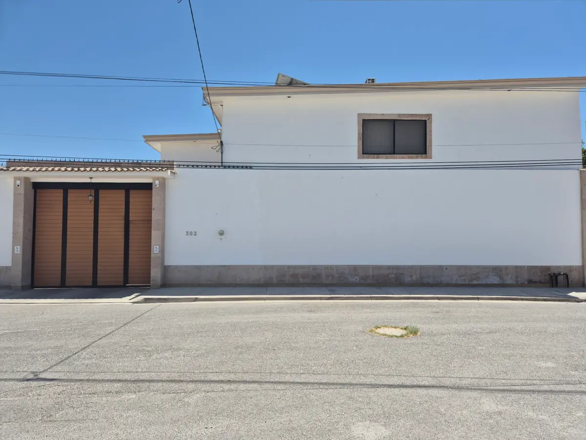 Casa en venta en Residencial Campestre la Rosita, Torreón — foto 1 de 19
