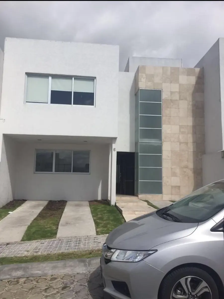 Casa en renta en Santa Clara Ocoyucan, Ocoyucan — foto 1 de 5