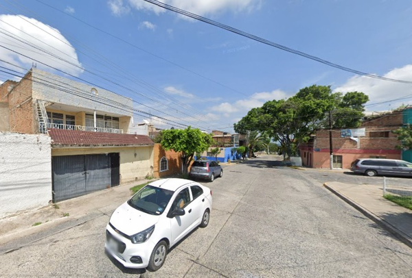 Casa en venta en Lomas del Paraíso 1a. Sección, Guadalajara — foto 2 de 17