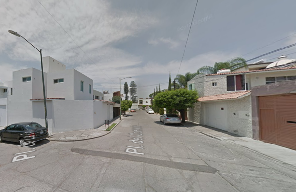 Casa en venta en Las Plazas, Irapuato — foto 2 de 11