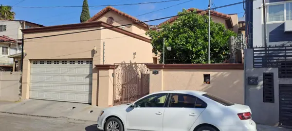 Casa en venta en Pinos del Aguero, Tijuana — foto 3 de 31