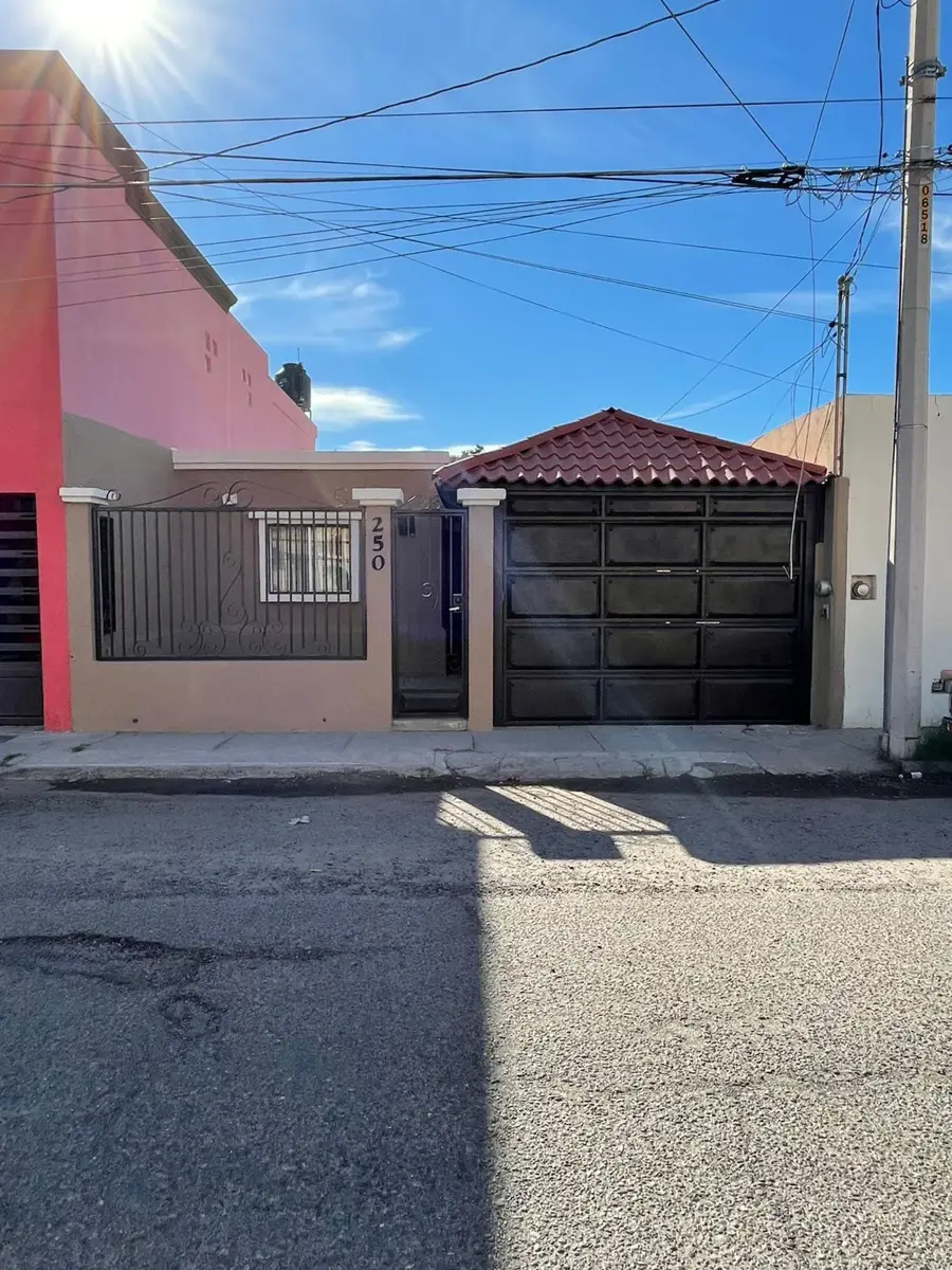 Casa en venta en Las Praderas, Hermosillo — foto 1 de 12
