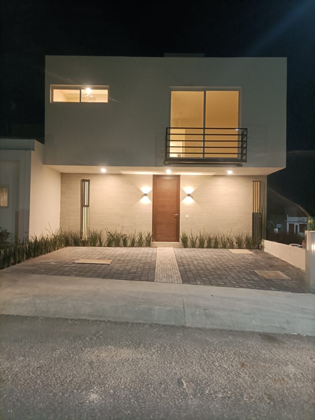 Casa Nueva